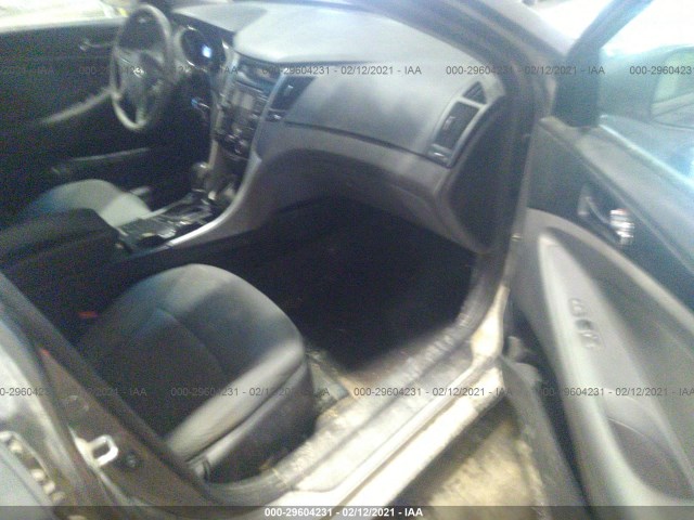 Photo 4 VIN: 5NPEB4AC2DH525697 - HYUNDAI SONATA 