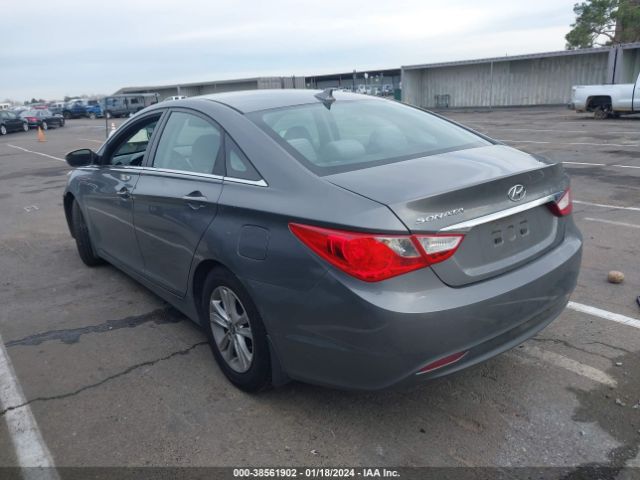 Photo 2 VIN: 5NPEB4AC2DH531063 - HYUNDAI SONATA 