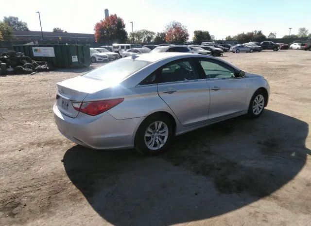 Photo 3 VIN: 5NPEB4AC2DH547327 - HYUNDAI SONATA 