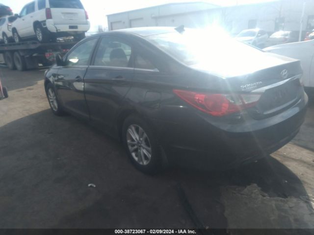 Photo 2 VIN: 5NPEB4AC2DH556240 - HYUNDAI SONATA 