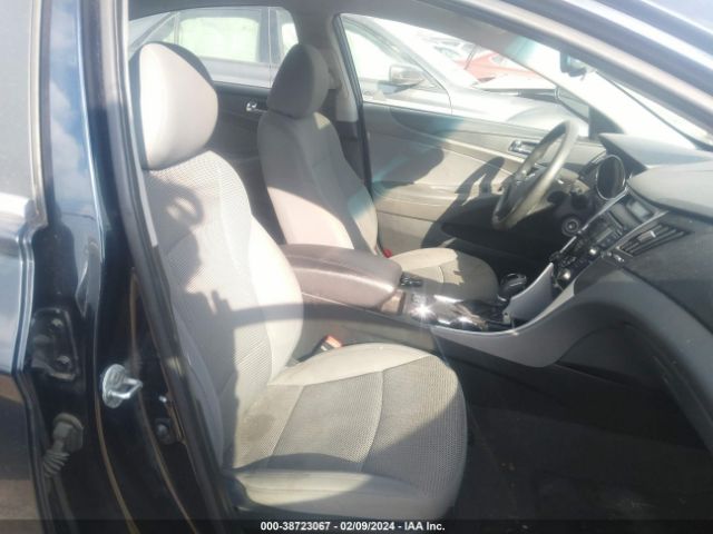 Photo 4 VIN: 5NPEB4AC2DH556240 - HYUNDAI SONATA 