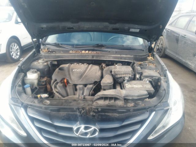 Photo 9 VIN: 5NPEB4AC2DH556240 - HYUNDAI SONATA 