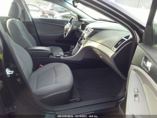 Photo 4 VIN: 5NPEB4AC2DH556335 - HYUNDAI SONATA 