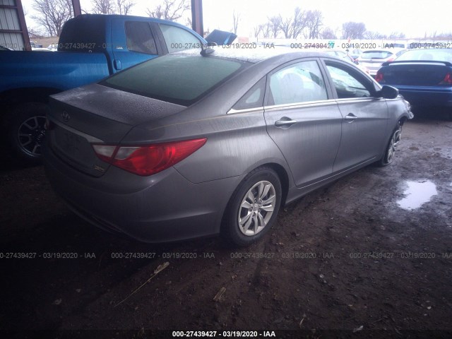 Photo 3 VIN: 5NPEB4AC2DH559607 - HYUNDAI SONATA 