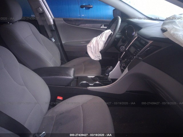 Photo 4 VIN: 5NPEB4AC2DH559607 - HYUNDAI SONATA 