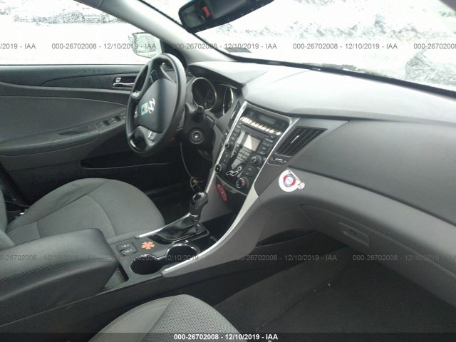 Photo 4 VIN: 5NPEB4AC2DH563480 - HYUNDAI SONATA 