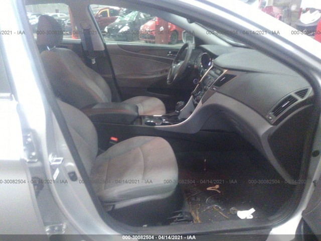 Photo 4 VIN: 5NPEB4AC2DH570803 - HYUNDAI SONATA 