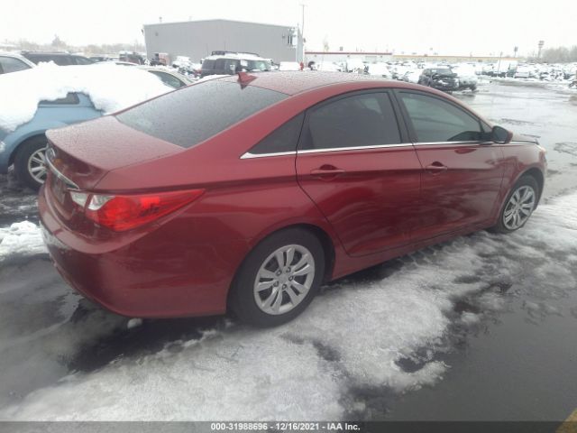 Photo 3 VIN: 5NPEB4AC2DH572745 - HYUNDAI SONATA 