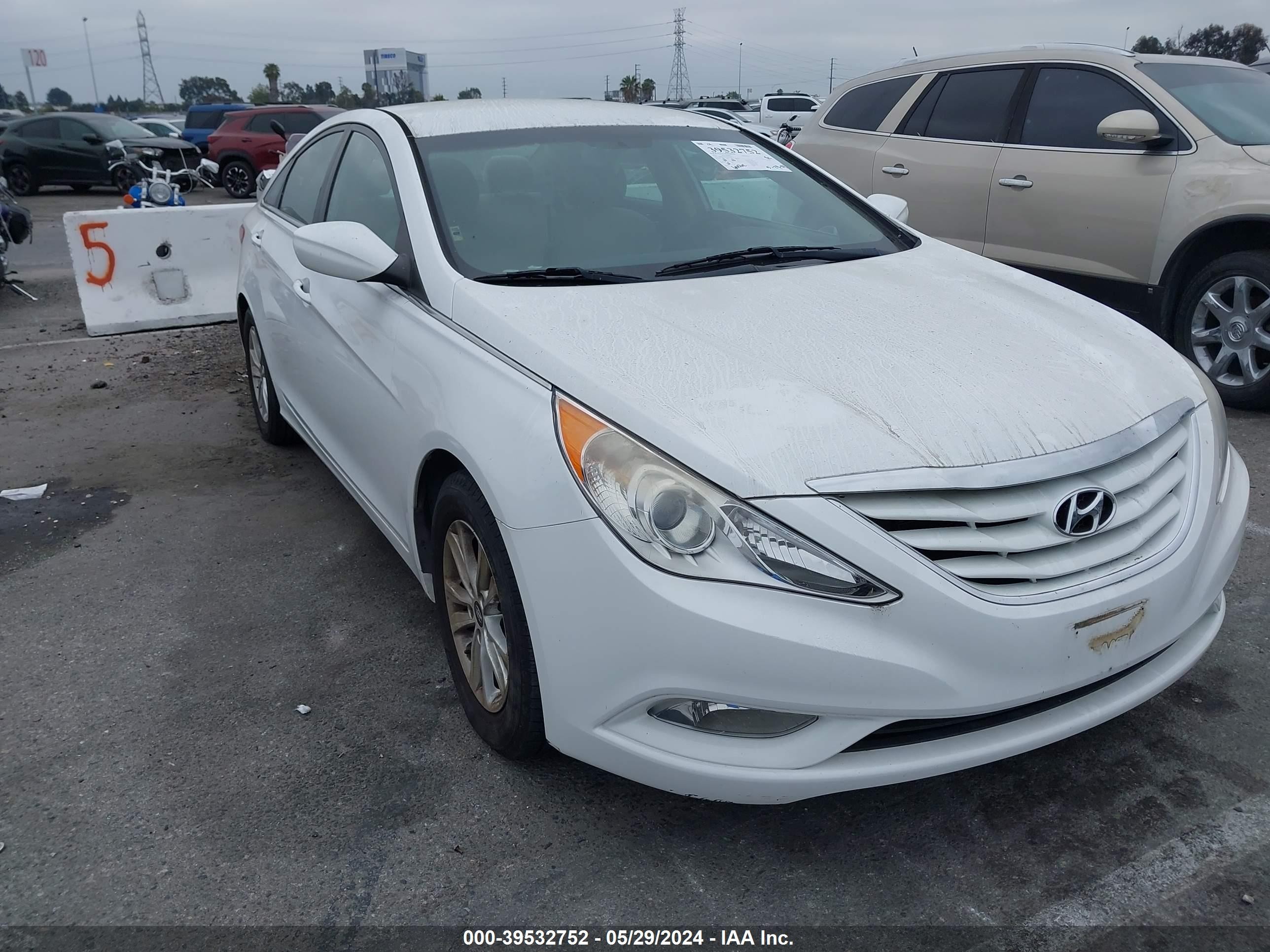 Photo 5 VIN: 5NPEB4AC2DH596477 - HYUNDAI SONATA 