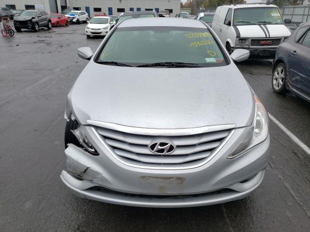 Photo 8 VIN: 5NPEB4AC2DH596530 - HYUNDAI SONATA 