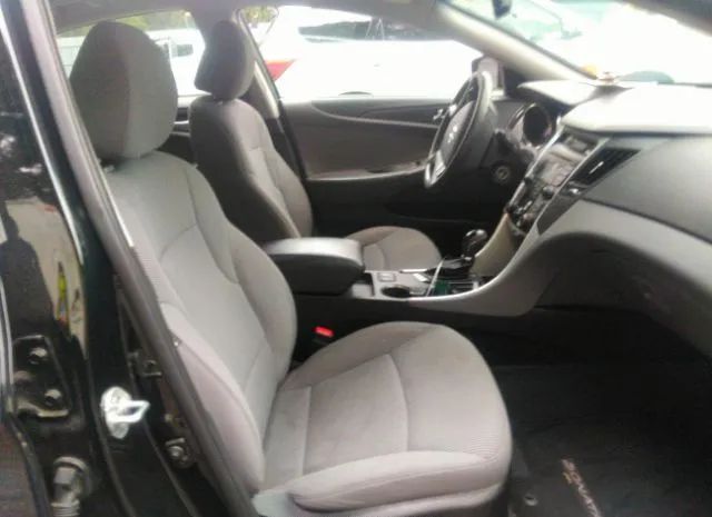 Photo 4 VIN: 5NPEB4AC2DH597113 - HYUNDAI SONATA 