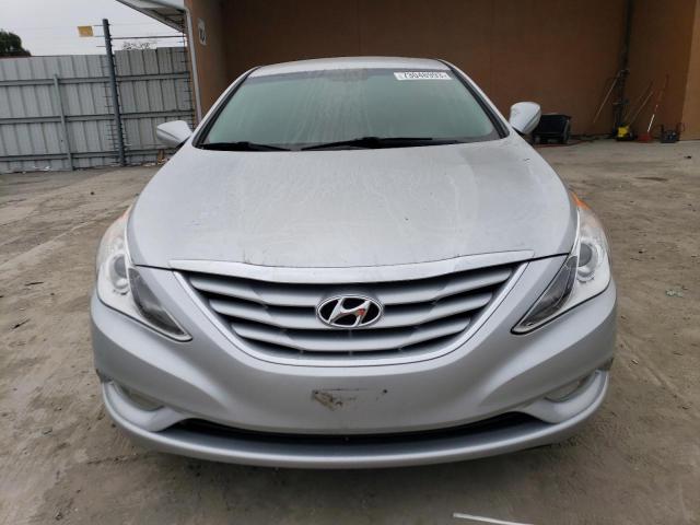 Photo 4 VIN: 5NPEB4AC2DH597497 - HYUNDAI SONATA 