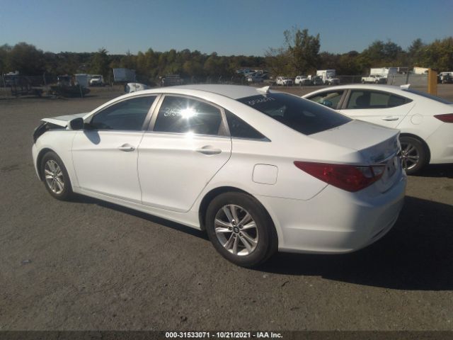 Photo 2 VIN: 5NPEB4AC2DH639988 - HYUNDAI SONATA 