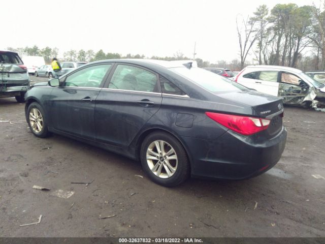 Photo 2 VIN: 5NPEB4AC2DH663756 - HYUNDAI SONATA 