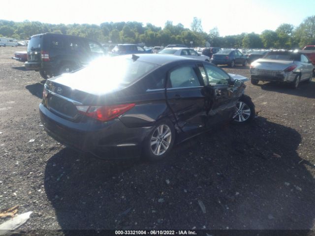 Photo 3 VIN: 5NPEB4AC2DH664065 - HYUNDAI SONATA 