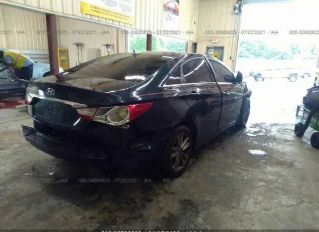 Photo 3 VIN: 5NPEB4AC2DH673056 - HYUNDAI SONATA 