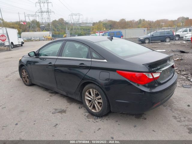 Photo 2 VIN: 5NPEB4AC2DH681433 - HYUNDAI SONATA 