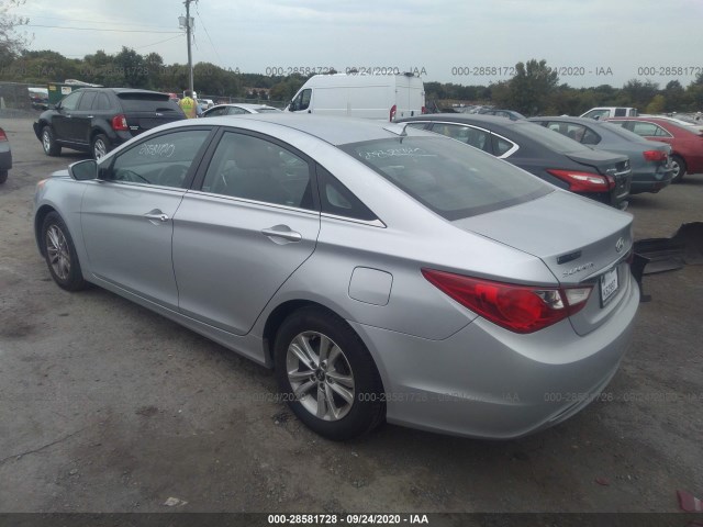 Photo 2 VIN: 5NPEB4AC2DH688091 - HYUNDAI SONATA 