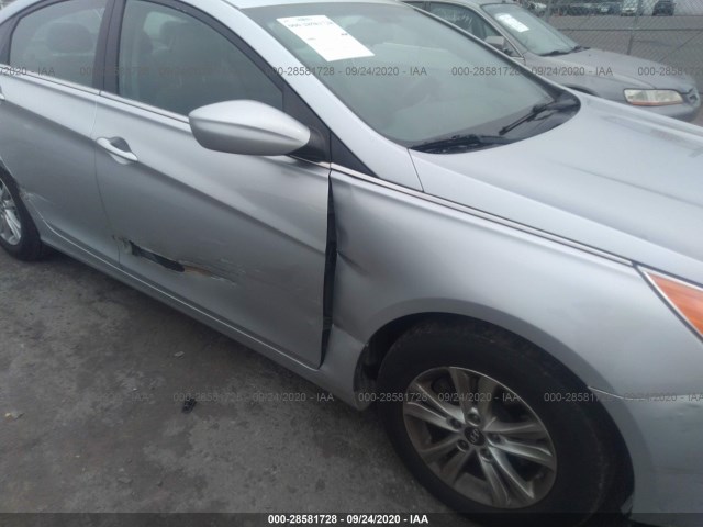 Photo 5 VIN: 5NPEB4AC2DH688091 - HYUNDAI SONATA 