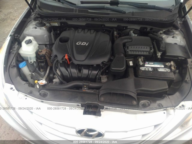 Photo 9 VIN: 5NPEB4AC2DH688091 - HYUNDAI SONATA 