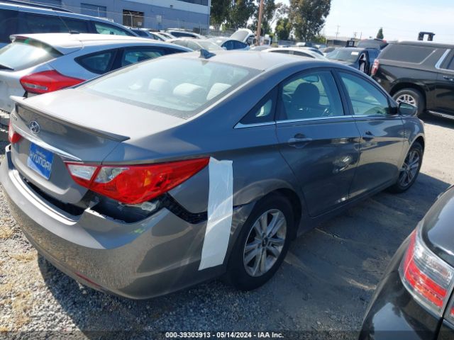 Photo 3 VIN: 5NPEB4AC2DH706704 - HYUNDAI SONATA 