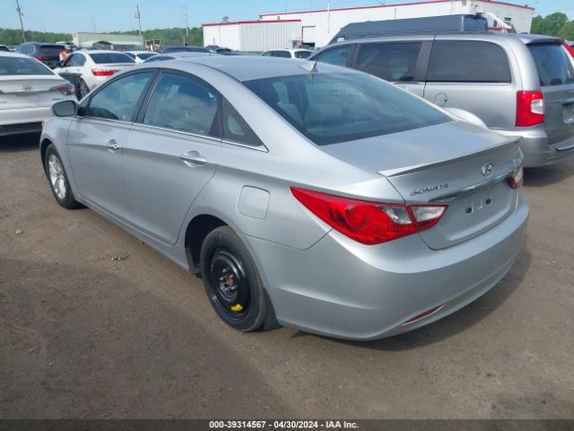 Photo 2 VIN: 5NPEB4AC2DH732770 - HYUNDAI SONATA 