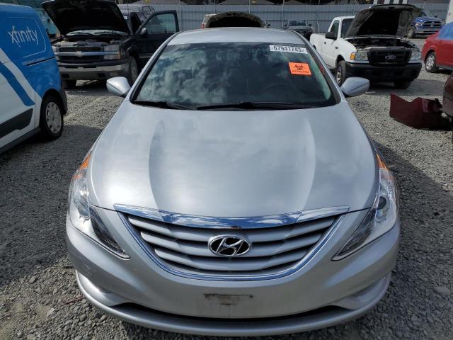 Photo 4 VIN: 5NPEB4AC2DH733529 - HYUNDAI SONATA GLS 