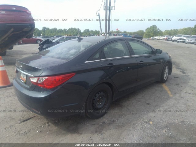 Photo 3 VIN: 5NPEB4AC2DH739766 - HYUNDAI SONATA 