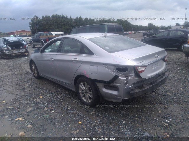 Photo 2 VIN: 5NPEB4AC2DH765851 - HYUNDAI SONATA 