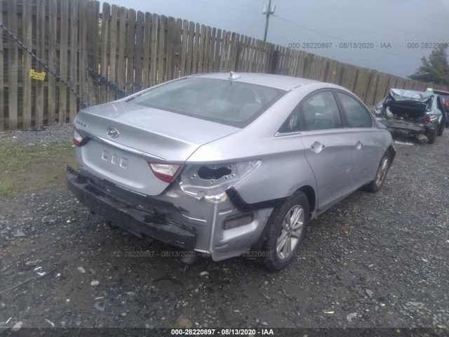 Photo 3 VIN: 5NPEB4AC2DH765851 - HYUNDAI SONATA 