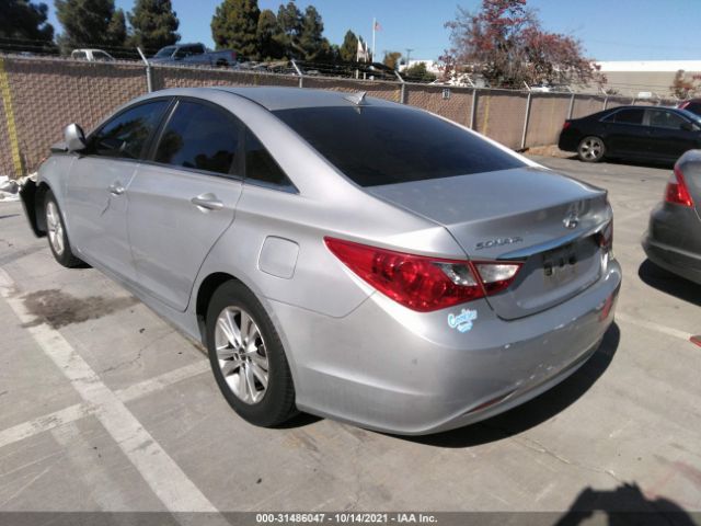 Photo 2 VIN: 5NPEB4AC2DH773397 - HYUNDAI SONATA 