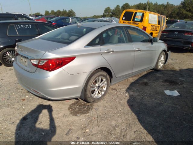 Photo 3 VIN: 5NPEB4AC2DH779376 - HYUNDAI SONATA 