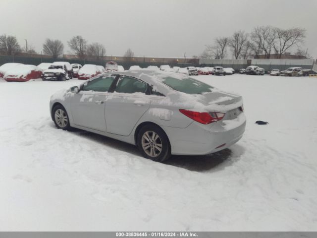 Photo 2 VIN: 5NPEB4AC2DH780057 - HYUNDAI SONATA 