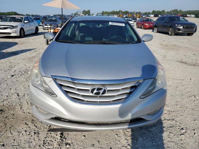 Photo 4 VIN: 5NPEB4AC2DH807399 - HYUNDAI SONATA 