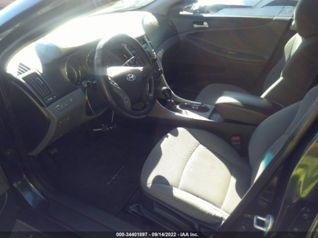 Photo 4 VIN: 5NPEB4AC2EH818825 - HYUNDAI SONATA 