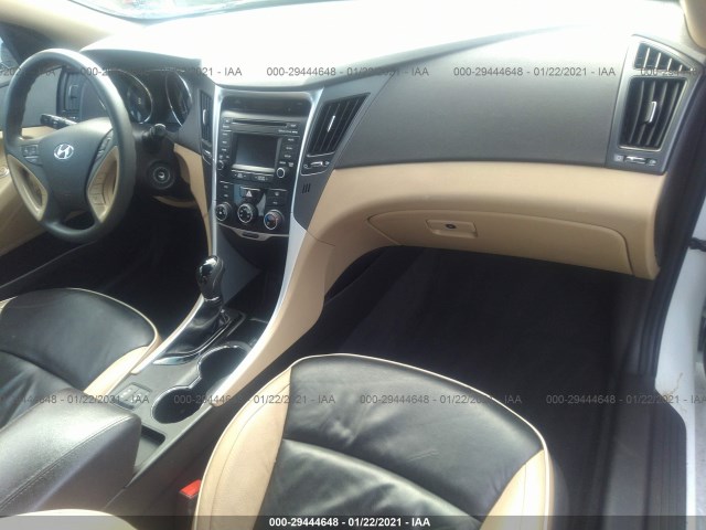 Photo 4 VIN: 5NPEB4AC2EH841151 - HYUNDAI SONATA 