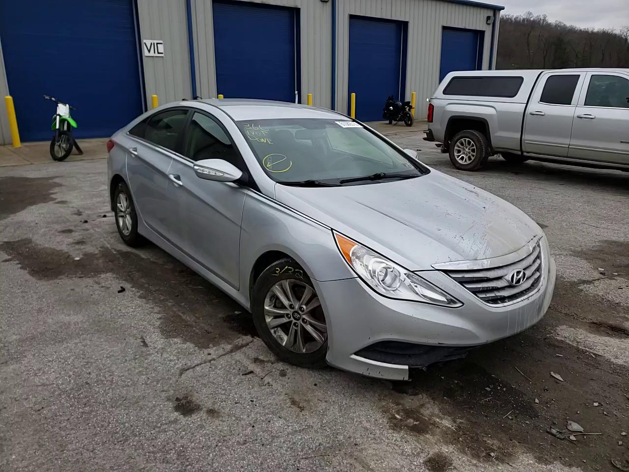 Photo 10 VIN: 5NPEB4AC2EH847578 - HYUNDAI SONATA GLS 