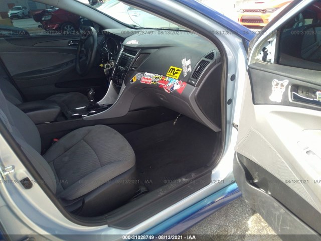 Photo 4 VIN: 5NPEB4AC2EH857303 - HYUNDAI SONATA 