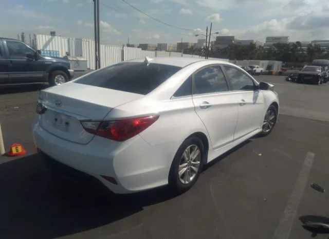 Photo 3 VIN: 5NPEB4AC2EH867197 - HYUNDAI SONATA 