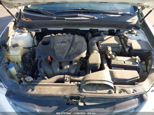 Photo 9 VIN: 5NPEB4AC2EH868379 - HYUNDAI SONATA 