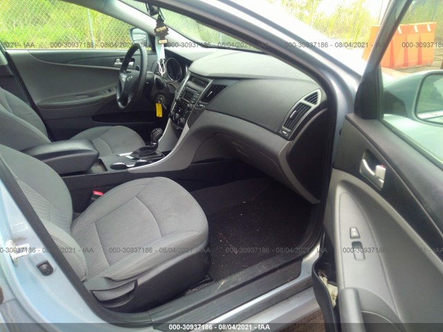 Photo 4 VIN: 5NPEB4AC2EH869046 - HYUNDAI SONATA 