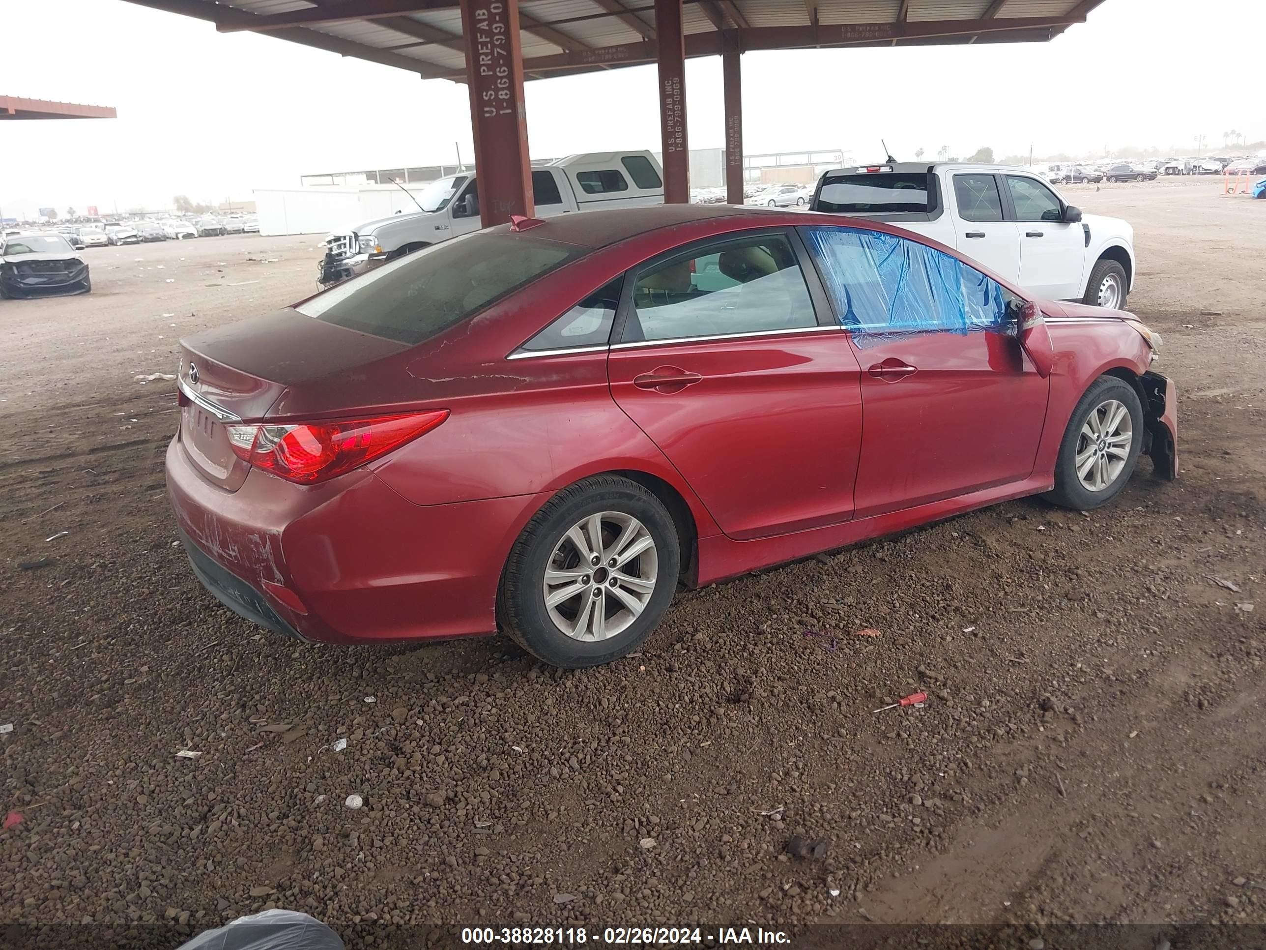 Photo 3 VIN: 5NPEB4AC2EH910694 - HYUNDAI SONATA 