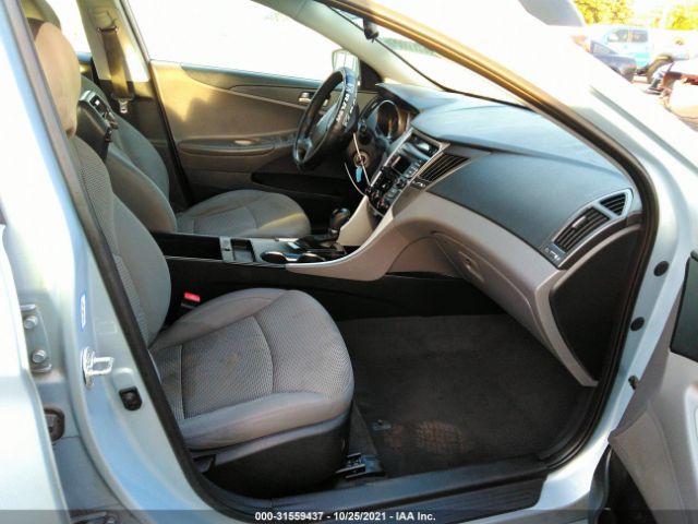 Photo 4 VIN: 5NPEB4AC2EH914308 - HYUNDAI SONATA 