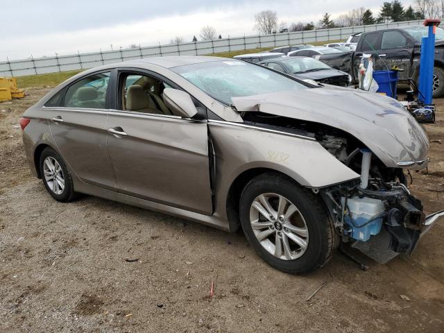 Photo 3 VIN: 5NPEB4AC2EH933070 - HYUNDAI SONATA GLS 