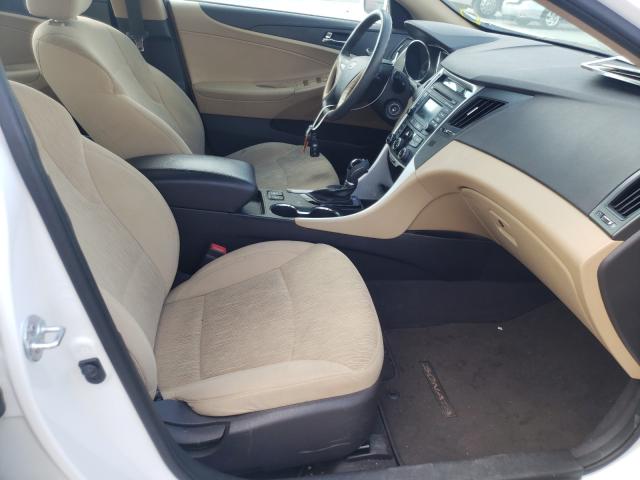 Photo 4 VIN: 5NPEB4AC2EH938091 - HYUNDAI SONATA GLS 