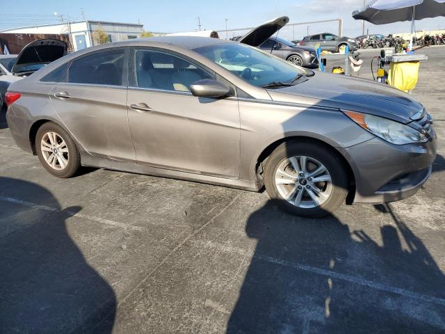 Photo 3 VIN: 5NPEB4AC2EH939046 - HYUNDAI SONATA GLS 