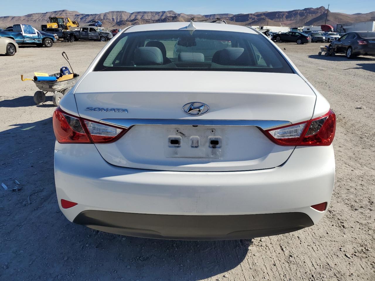 Photo 5 VIN: 5NPEB4AC2EH939290 - HYUNDAI SONATA 