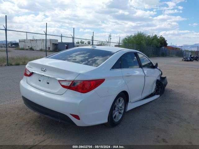 Photo 3 VIN: 5NPEB4AC2EH939662 - HYUNDAI SONATA 