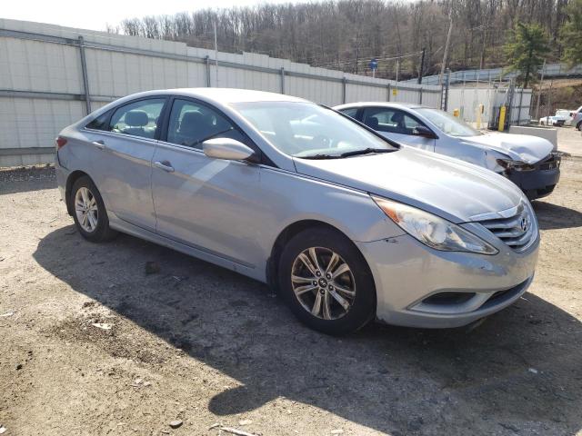 Photo 3 VIN: 5NPEB4AC3BH016943 - HYUNDAI SONATA GLS 