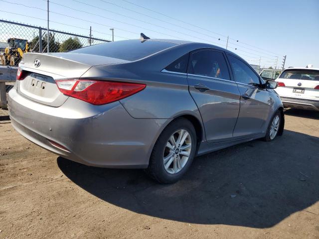 Photo 2 VIN: 5NPEB4AC3BH020975 - HYUNDAI SONATA GLS 